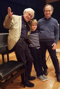 Heinrich Klug mit Anton und André Carus